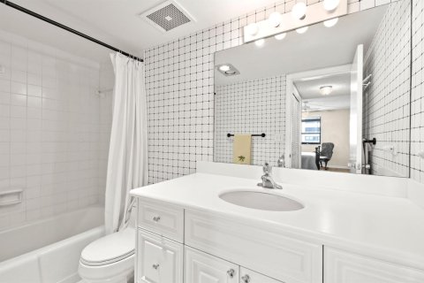 Copropriété à vendre à North Palm Beach, Floride: 2 chambres, 95.5 m2 № 2281579 - photo 18