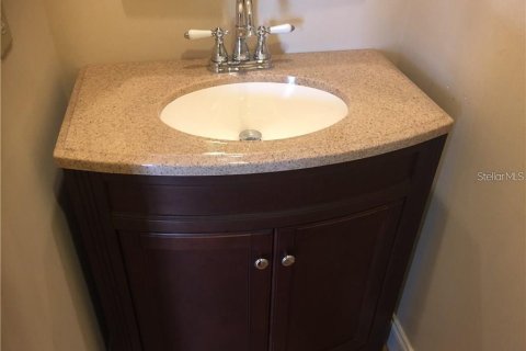 Adosado en venta en Tampa, Florida, 2 dormitorios, 121.52 m2 № 2103901 - foto 16