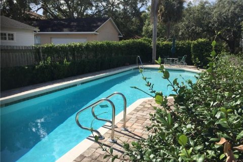 Adosado en venta en Tampa, Florida, 2 dormitorios, 121.52 m2 № 2103901 - foto 3