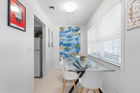 Appartement à louer à Pompano Beach, Floride: 1 chambre, 352.84 m2 № 2386950 - photo 8