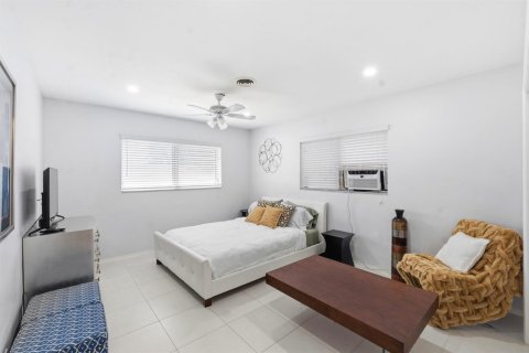 Appartement à louer à Pompano Beach, Floride: 1 chambre, 352.84 m2 № 2386950 - photo 9