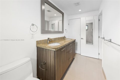 Condominio en venta en Miami, Florida, 1 dormitorio, 53.33 m2 № 1707243 - foto 15