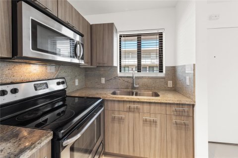 Condominio en venta en Miami, Florida, 1 dormitorio, 53.33 m2 № 1707243 - foto 7