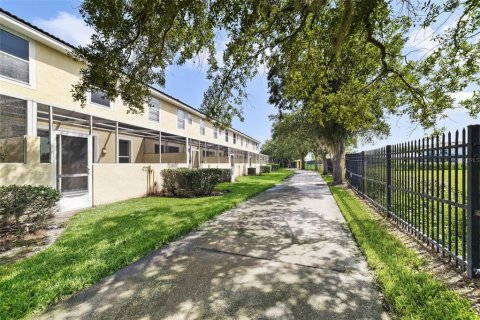 Touwnhouse à vendre à Kissimmee, Floride: 3 chambres, 136.38 m2 № 2207537 - photo 29