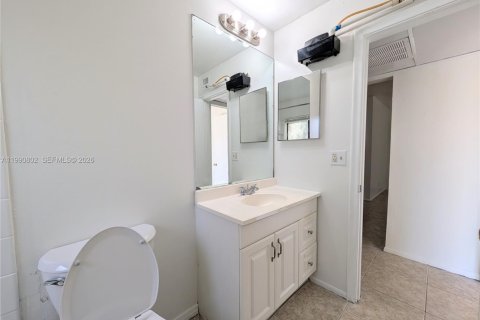 Condominio en alquiler en Coral Springs, Florida, 2 dormitorios, 69.96 m2 № 2058027 - foto 15