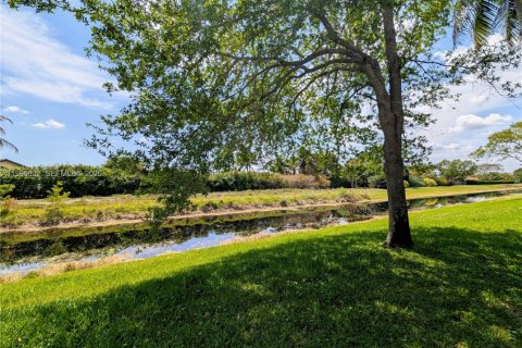 Condominio en alquiler en Coral Springs, Florida, 2 dormitorios, 69.96 m2 № 2058027 - foto 7