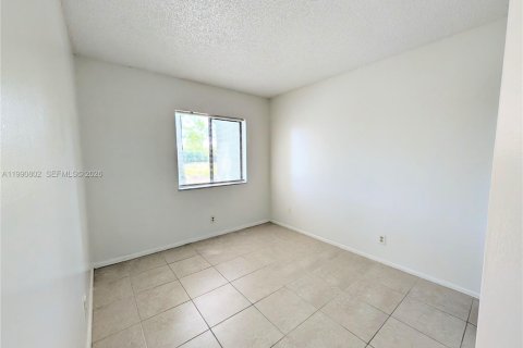 Condominio en alquiler en Coral Springs, Florida, 2 dormitorios, 69.96 m2 № 2058027 - foto 8
