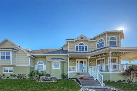 House in Terra Ceia, Florida 3 bedrooms, 376.72 sq.m. № 2213225 - photo 13