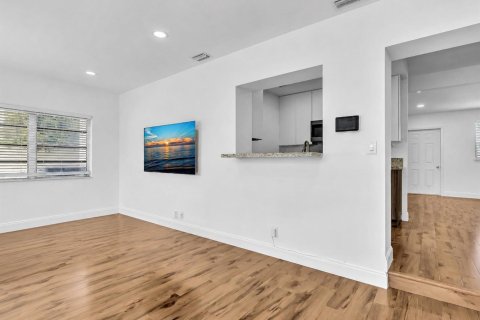 Casa en venta en Pompano Beach, Florida, 4 dormitorios, 127.18 m2 № 2185546 - foto 24
