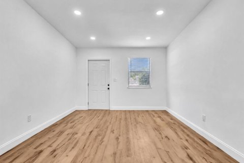 Casa en venta en Pompano Beach, Florida, 4 dormitorios, 127.18 m2 № 2185546 - foto 11