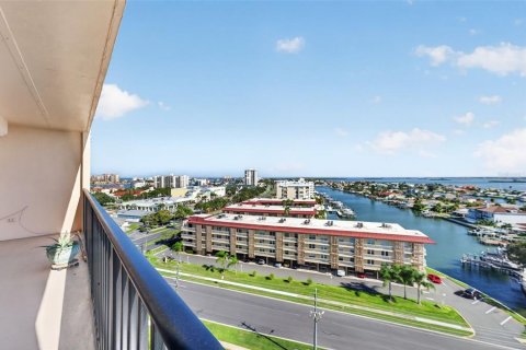 Copropriété à vendre à Clearwater, Floride: 2 chambres, 89.74 m2 № 2375829 - photo 7