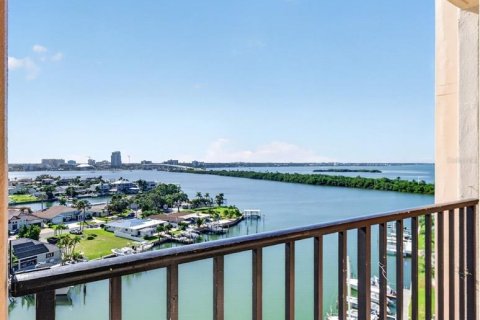 Copropriété à vendre à Clearwater, Floride: 2 chambres, 89.74 m2 № 2375829 - photo 4