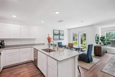 Villa ou maison à vendre à Avon Park, Floride: 4 chambres, 154.78 m2 № 2137258 - photo 10
