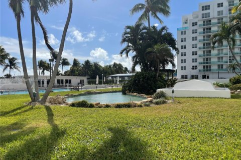 Copropriété à vendre à Miami Beach, Floride: 1 chambre, 87.14 m2 № 1981913 - photo 19