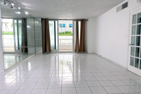 Copropriété à vendre à Miami Beach, Floride: 1 chambre, 87.14 m2 № 1981913 - photo 6