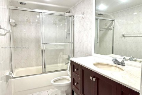 Copropriété à vendre à Miami Beach, Floride: 1 chambre, 87.14 m2 № 1981913 - photo 10