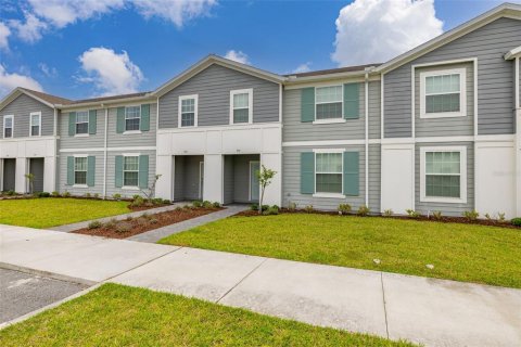Townhouse in Davenport, Florida 5 bedrooms, 212.1 sq.m. № 1685301 - photo 2