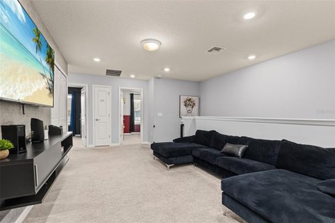 Townhouse in Davenport, Florida 5 bedrooms, 212.1 sq.m. № 1685301 - photo 21
