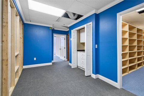 Propiedad comercial en venta en Jacksonville, Florida, 75.99 m2 № 2097526 - foto 10