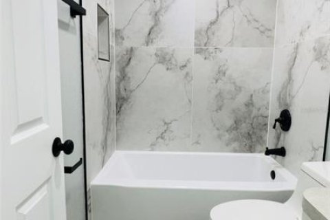 Casa en alquiler en Port Charlotte, Florida, 3 dormitorios, 151.99 m2 № 1866460 - foto 28