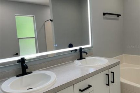 Casa en alquiler en Port Charlotte, Florida, 3 dormitorios, 151.99 m2 № 1866460 - foto 22