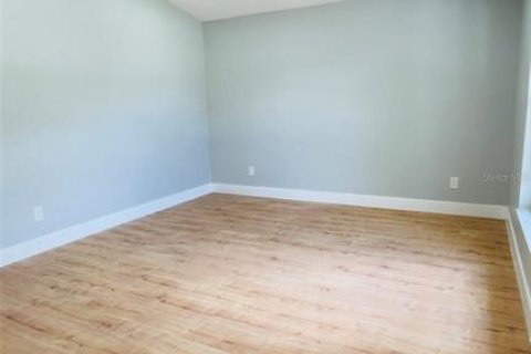 Casa en alquiler en Port Charlotte, Florida, 3 dormitorios, 151.99 m2 № 1866460 - foto 8