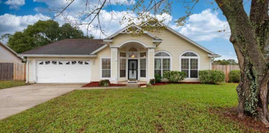 House in Jacksonville, Florida 3 bedrooms, 161.93 sq.m. № 867975