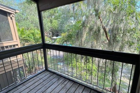 Condo in Tampa, Florida, 2 bedrooms  № 1880695 - photo 16