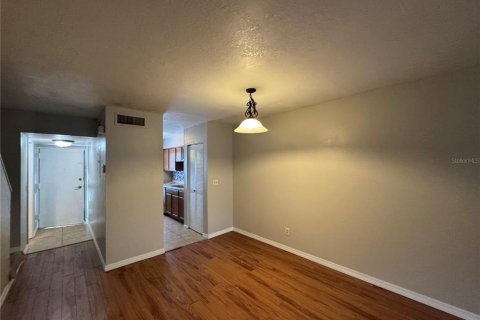 Condo in Tampa, Florida, 2 bedrooms  № 1880695 - photo 7