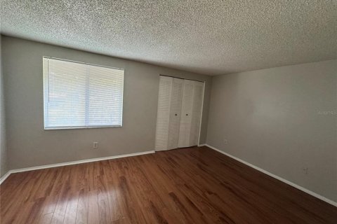 Condo in Tampa, Florida, 2 bedrooms  № 1880695 - photo 12