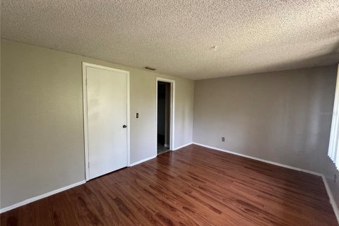 Condo in Tampa, Florida, 2 bedrooms  № 1880695 - photo 11