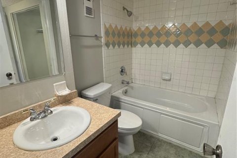 Condo in Tampa, Florida, 2 bedrooms  № 1880695 - photo 14