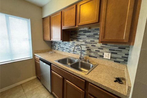 Condo in Tampa, Florida, 2 bedrooms  № 1880695 - photo 3