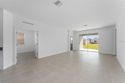 Villa ou maison à louer à Kissimmee, Floride: 3 chambres, 144 m2 № 2345111 - photo 9