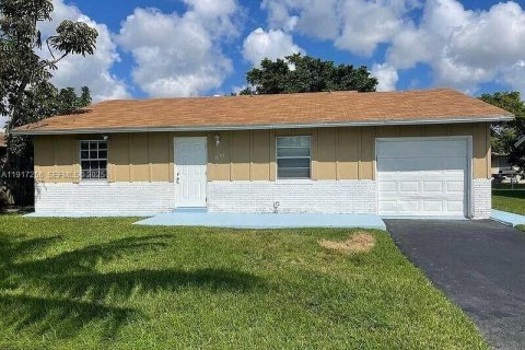 Immobilier commercial à vendre à Pompano Beach, Floride: 442.87 m2 № 2082572 - photo 7