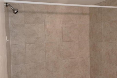 Condo in Clearwater, Florida, 2 bedrooms № 2144753 - photo 12