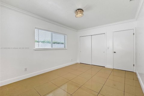 Casa en alquiler en Fort Lauderdale, Florida, 2 dormitorios, 102.19 m2 № 1953867 - foto 16