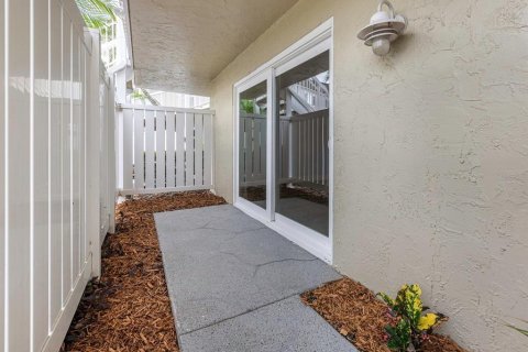 Copropriété à vendre à Dunedin, Floride: 2 chambres, 159.79 m2 № 2402868 - photo 5
