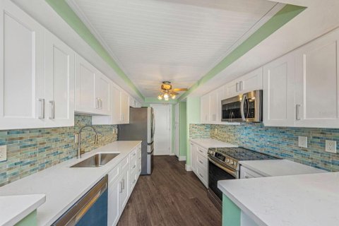 Copropriété à vendre à Dunedin, Floride: 2 chambres, 159.79 m2 № 2402868 - photo 14