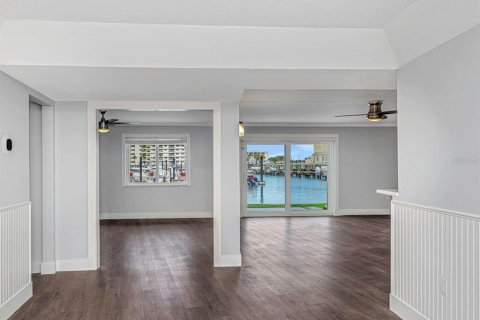 Copropriété à vendre à Dunedin, Floride: 2 chambres, 159.79 m2 № 2402868 - photo 10