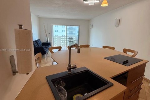 Condominio en venta en Hollywood, Florida, 1 dormitorio, 73.11 m2 № 1925574 - foto 20