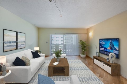 Condominio en venta en Hollywood, Florida, 1 dormitorio, 73.11 m2 № 1925574 - foto 17