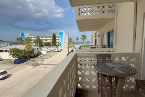 Condominio en venta en Hollywood, Florida, 1 dormitorio, 73.11 m2 № 1925574 - foto 27