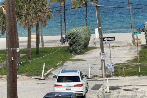 Condominio en venta en Hollywood, Florida, 1 dormitorio, 73.11 m2 № 1925574 - foto 24