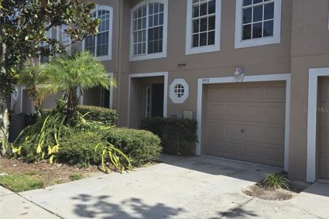 Townhouse in Tampa, Florida 3 bedrooms, 155.15 sq.m. № 1801905 - photo 12