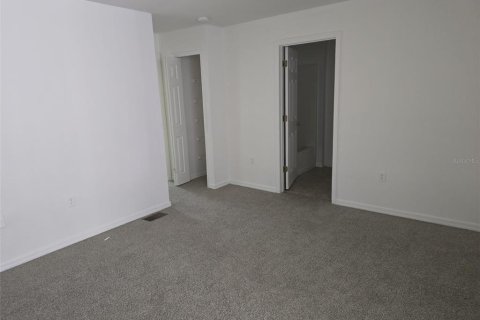 Townhouse in Tampa, Florida 3 bedrooms, 155.15 sq.m. № 1801905 - photo 10