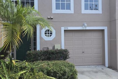 Townhouse in Tampa, Florida 3 bedrooms, 155.15 sq.m. № 1801905 - photo 13