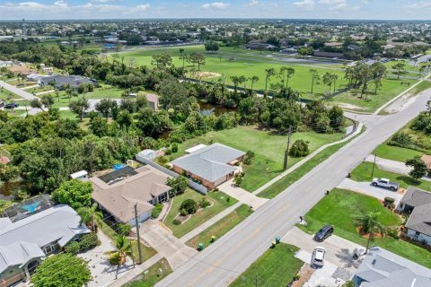 Villa ou maison à vendre à Englewood, Floride: 3 chambres, 170.1 m2 № 1376706 - photo 14