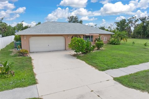 Villa ou maison à vendre à Englewood, Floride: 3 chambres, 170.1 m2 № 1376706 - photo 2