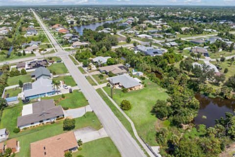 Villa ou maison à vendre à Englewood, Floride: 3 chambres, 170.1 m2 № 1376706 - photo 10